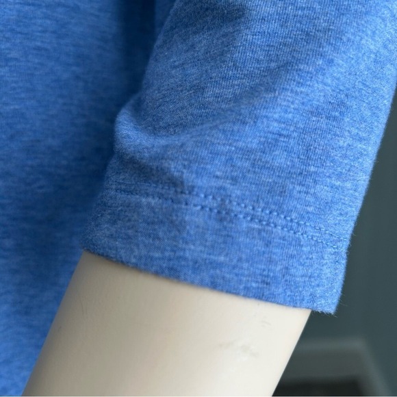 Lolë Luisa 3 medium strength blue athleisure dress with open back - Picture 5 of 9